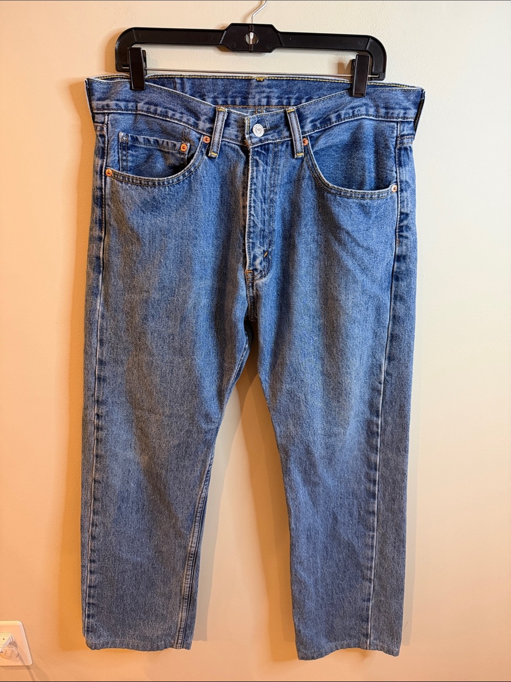 Men's Levi’s 505 34x30 Jeans in Medium Blue Classic Wash